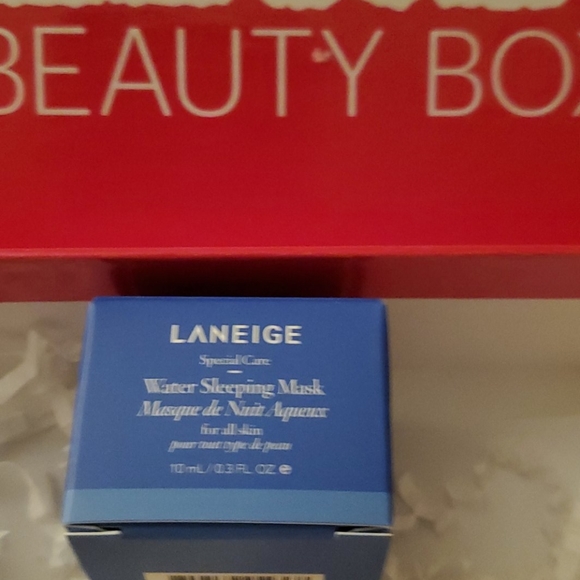Allure Travel Skin Box - Picture 6 of 6